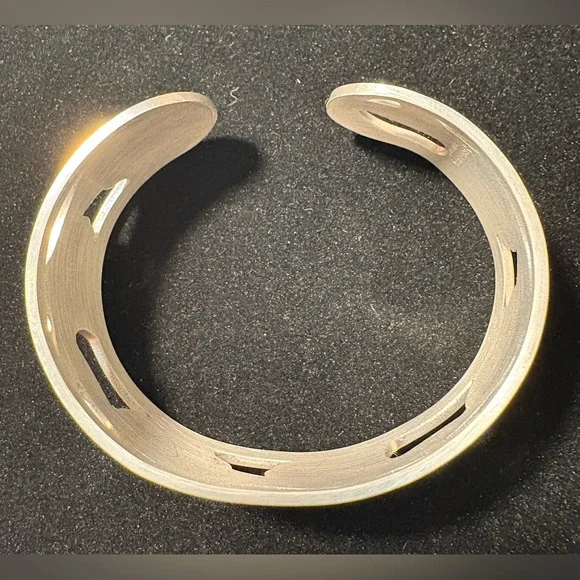 Kirk Stieff Pewter Iris Cut Outs Cuff Bracelet - Picture 4 of 7